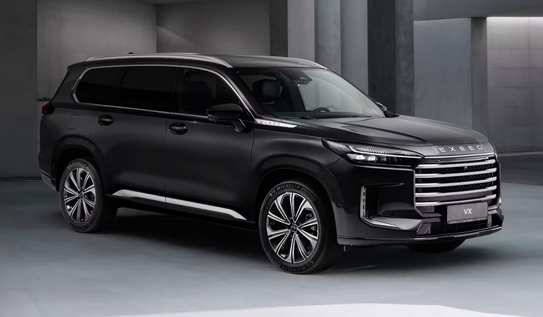 Флагманский кроссовер Exeed VX 2025 подешевел на 400 тыс. рублей